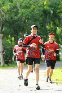 BIB: 0037, 0038
                            <button type="button" onclick="openModal(5008853)" class="btn btn-primary btn-sm float-right btn-popup" data-toggle="modal" data-target=".modal-high-quality">
                        <i class="fas fa-shopping-cart"></i> Add to Cart
                    </button>
                                            <button type="button" onclick="isThisMe(5008853, true)" class="btn btn-success btn-sm float-right btn-popup btn-isme hidden" data-toggle="tooltip" data-placement="bottom" title="นี่คือรูปของคุณใช่ไหม คลิกที่นี่เพื่อเอาเข้าอัลบั้ม">
                        <i class="fas fa-plus"></i> Add to album
                    </button>
                    <button type="button" onclick="isThisMe(5008853, false)" class="btn btn-warning btn-sm float-right btn-popup btn-isnotme hidden">
                        <i class="fas fa-ban"></i> Remove from album
                    </button>